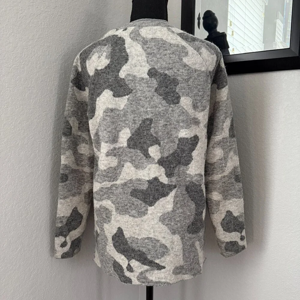 ATHLETA Undercover Camo Pullover Sweater Gray Alpaca Wool XS